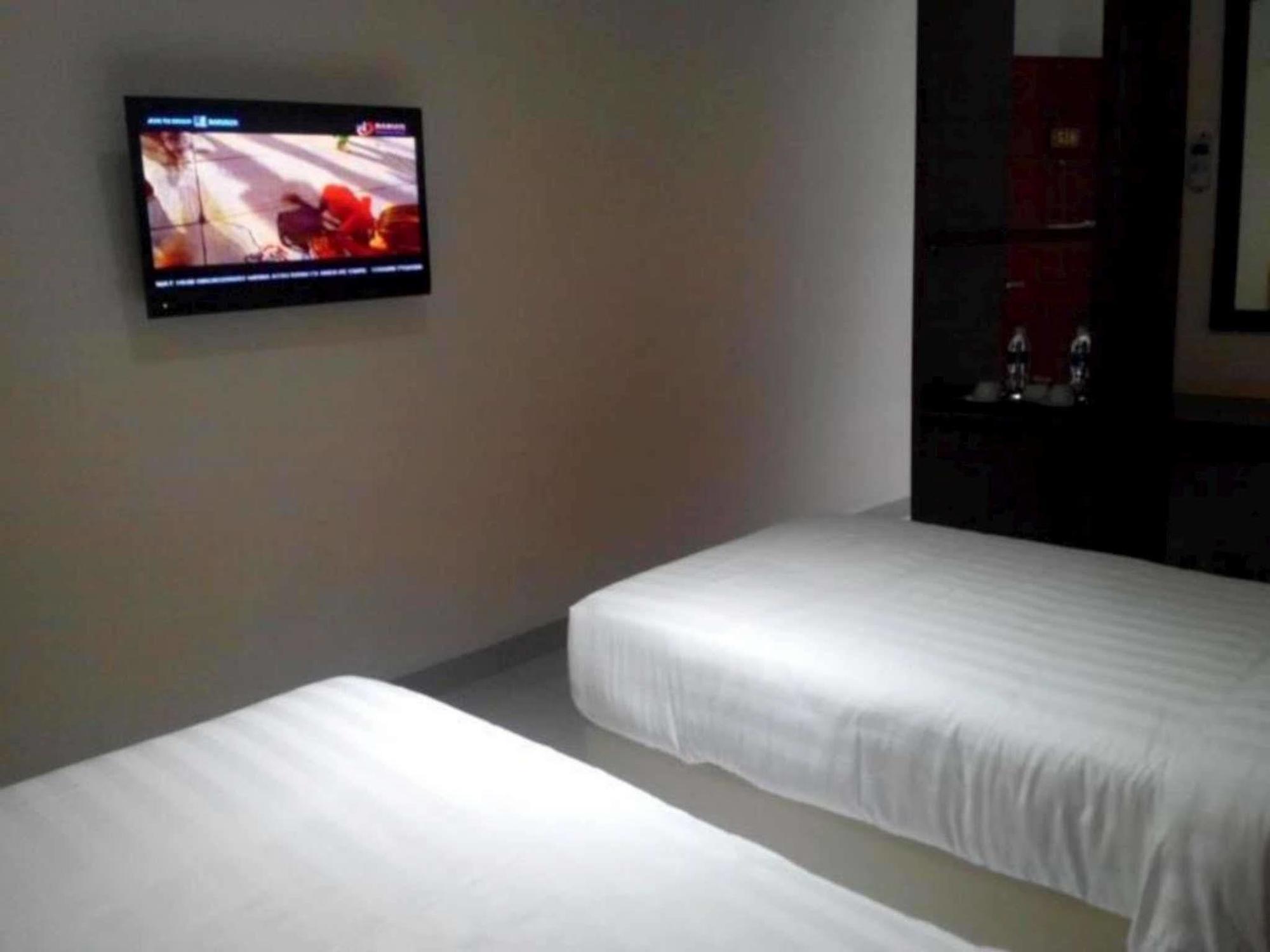 Aviari Hotel Sekupang Dış mekan fotoğraf