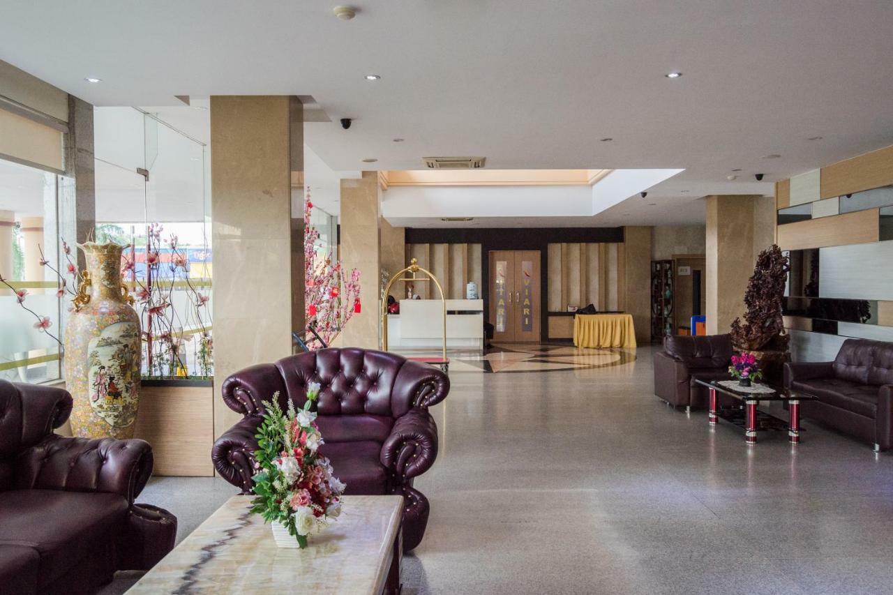 Aviari Hotel Sekupang Dış mekan fotoğraf