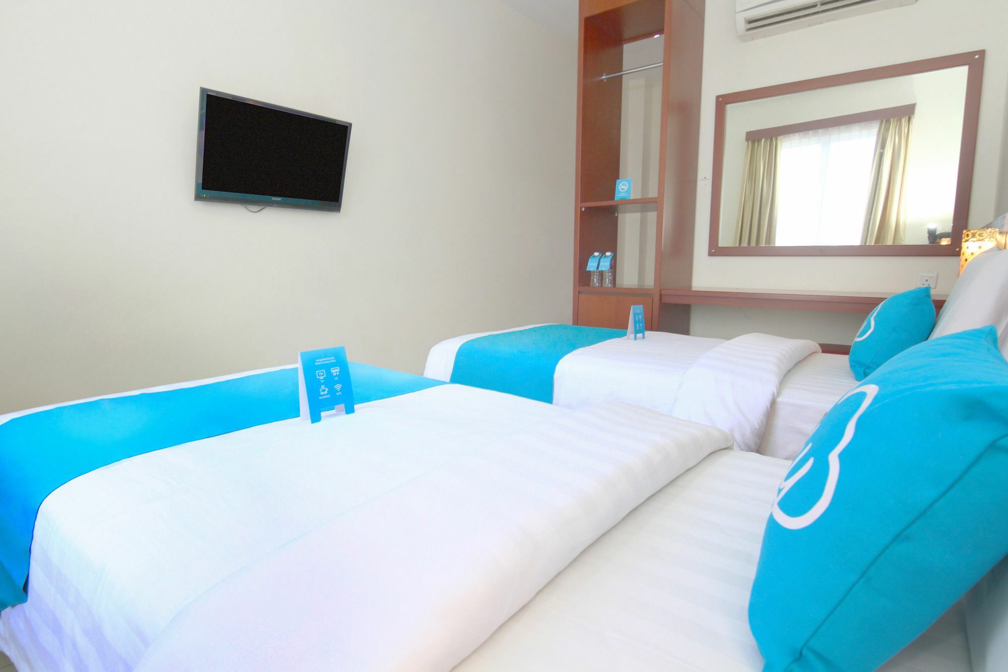 Aviari Hotel Sekupang Dış mekan fotoğraf